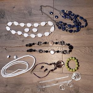 Costume jewelry bundle lot #2